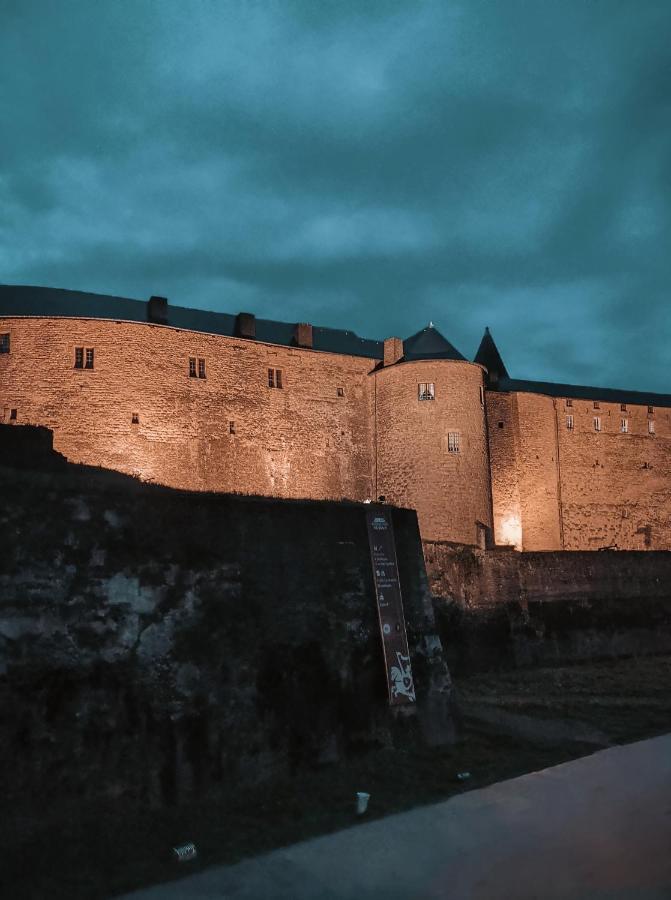 Appartement Vue Sur Chateau-Fort 3 Etoiles Sedan Luaran gambar